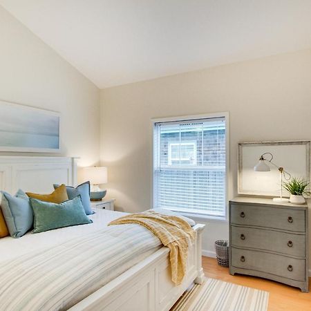 Airy Coastal Escape With Deck - Steps To Beach! Pacific Beach Luaran gambar