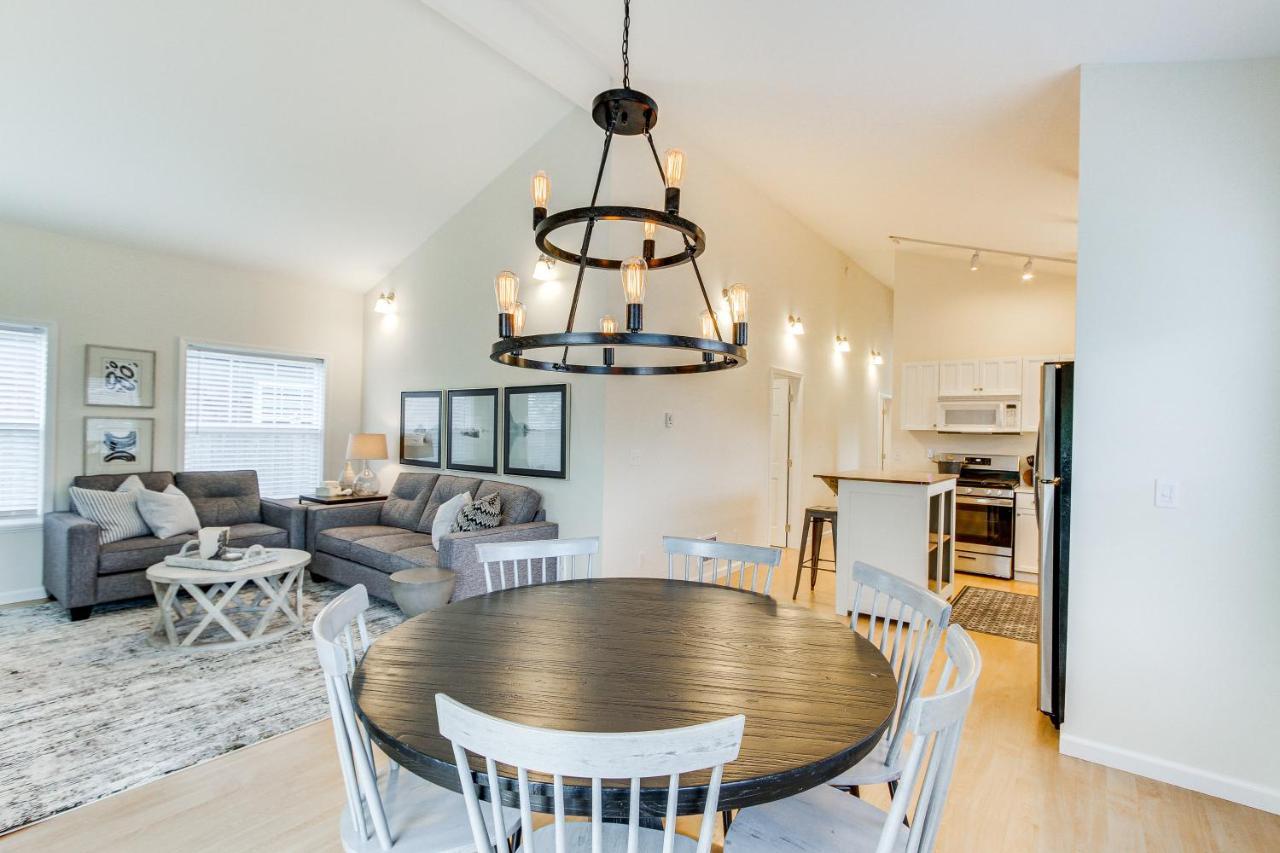 Airy Coastal Escape With Deck - Steps To Beach! Pacific Beach Luaran gambar